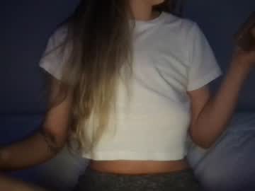 girl
        xosweetheart cam image #2059121