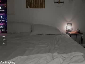 girl
        theselina_kyle cam image #5041959