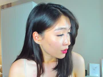 girl
        natsumiito cam image #4887526