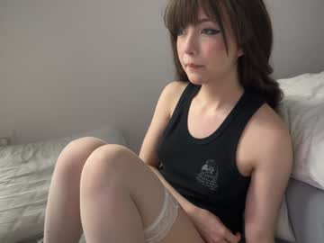 girl
        dreamywings cam image #4523443