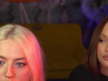 couple
        kira0541 cam image #176511