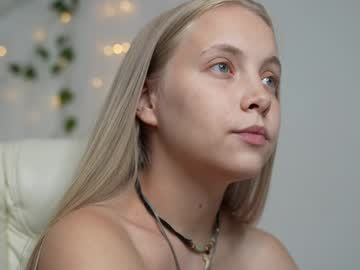 girl
        appr0ved cam image #5042988