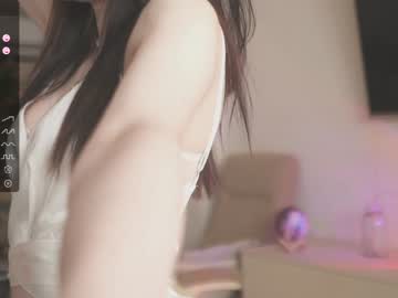 girl
        oki_dokie cam image #2636595