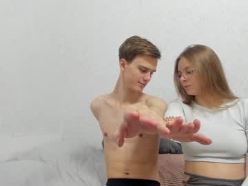 couple
        yueslang cam image #4004490