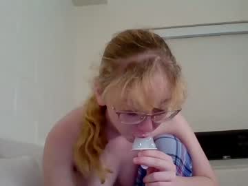 girl
        blonde_katie cam image #3086621