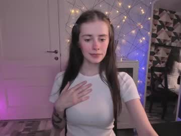 girl
        lil_molly__ cam image #2622994