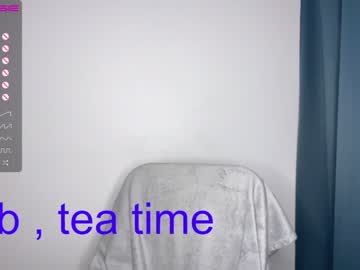 girl
        _lovelyen cam image #2161207