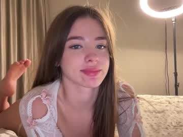 girl
        endlessmia cam image #6556250