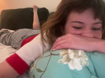 girl
        olive__nextdoor cam image #2118354