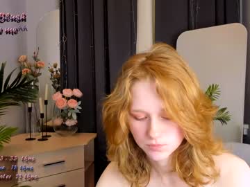 girl
        navy_blush cam image #3456709