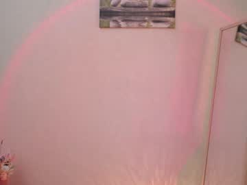 girl
        sunrisealice cam image #2532831