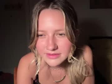 girl
        alizabethblake cam image #1199138