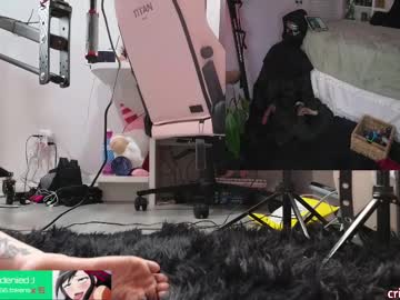 girl
        crimsonkitten cam image #6708620