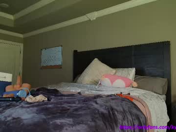 couple
        kyliebkillinit cam image #6877335