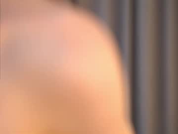 girl
        happyvivy cam image #6193292