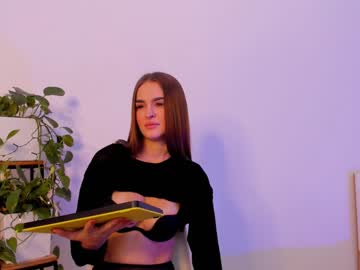 girl
        elizabeth__gray cam image #556703