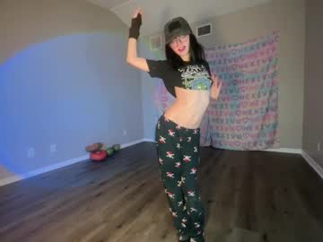 girl
        hexivu cam image #5429195