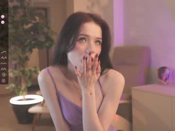 girl
        oki_dokie cam image #2587244