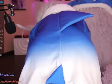 girl
        yourcutewaifu cam image #452285