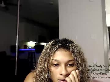 girl
        princess_cece cam image #1853234