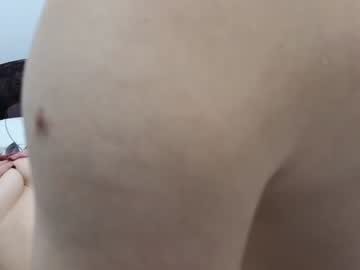 girl
        bouncingb00bs cam image #6744456