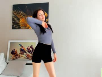 girl
        darlenefarman cam image #4158053
