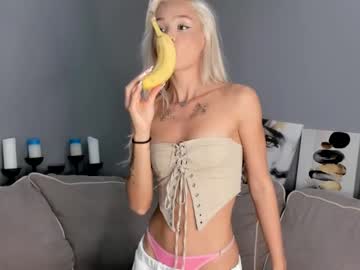 girl
        myangelloveyou cam image #4247757