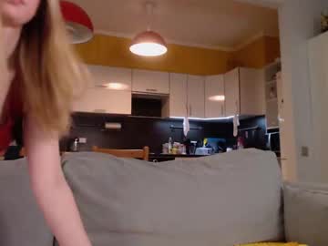 girl
        magic_couple13 cam image #1087367