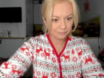 girl
        kiradivine cam image #291064