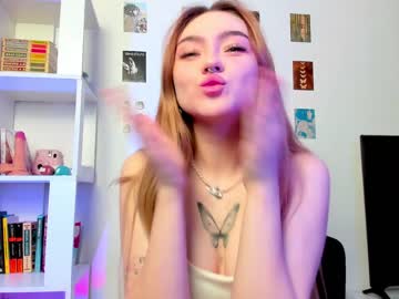 girl
        elizabeth__gray cam image #1365644