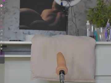 girl
        luckystrikee_ cam image #6262809