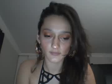 girl
        yourfavoritemelody cam image #5451263