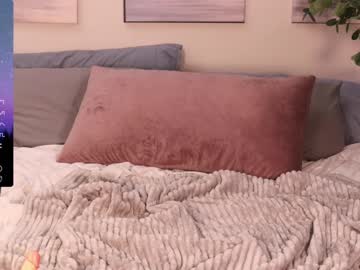 girl
        aj_peachtree cam image #4157214