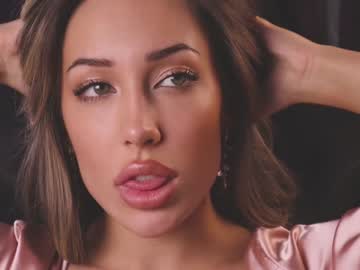 girl
        francescadomi cam image #75537