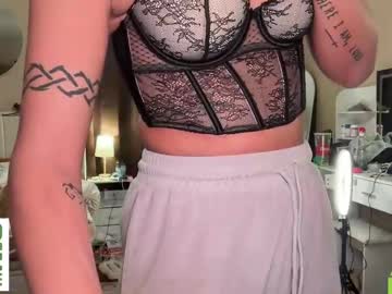 girl
        cxbraj cam image #5642391