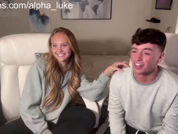 couple
        alpha_luke cam image #2628203