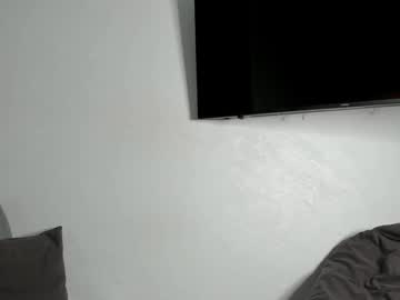 girl
        _mito_69 cam image #6585413
