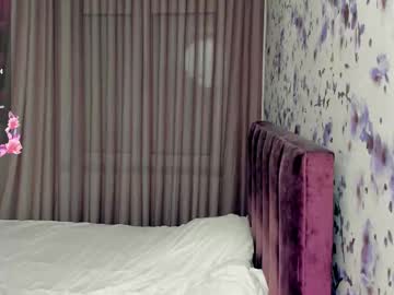girl
        luna_gracee07 cam image #5277654