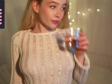 girl
        mother__of__dragons cam image #4127172
