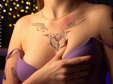 girl
        akermika cam image #5735066