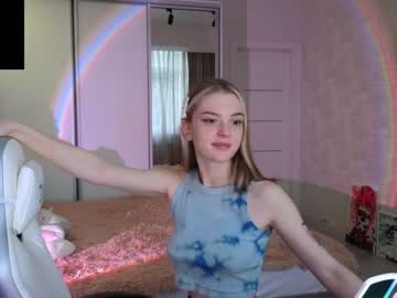 girl
        cyberslime cam image #2717070