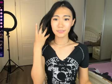 girl
        raru_mi cam image #2120277