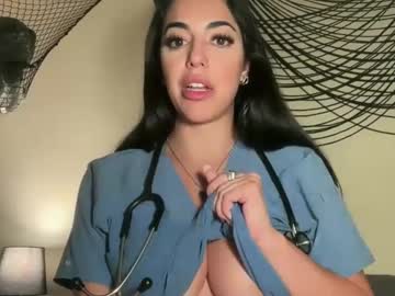 girl
        luxcher22 cam image #6945684