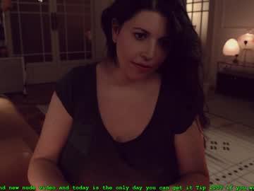 girl
        mila_ cam image #5165573