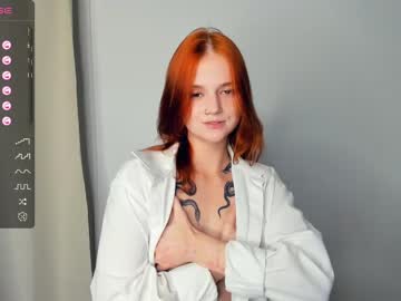 girl
        sweetmiraclea cam image #2321921