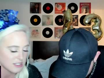 couple
        whaaaaaaaat cam image #976601