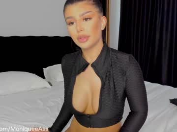 girl
        moniqueeass cam image #1136757