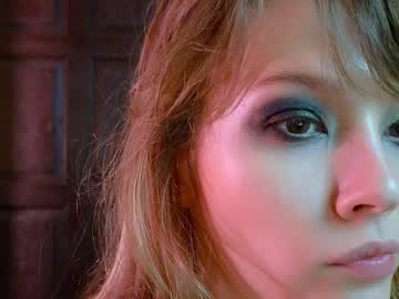 girl
        _demi_dee_ cam image #5684887