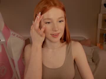 girl
        leahsthetics cam image #4021300