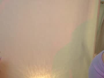 girl
        sunrisealice cam image #2452383